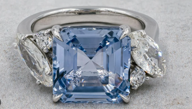 Renisis Jewelry Comes to Jensen Stern With Artistry That Redefines the Body